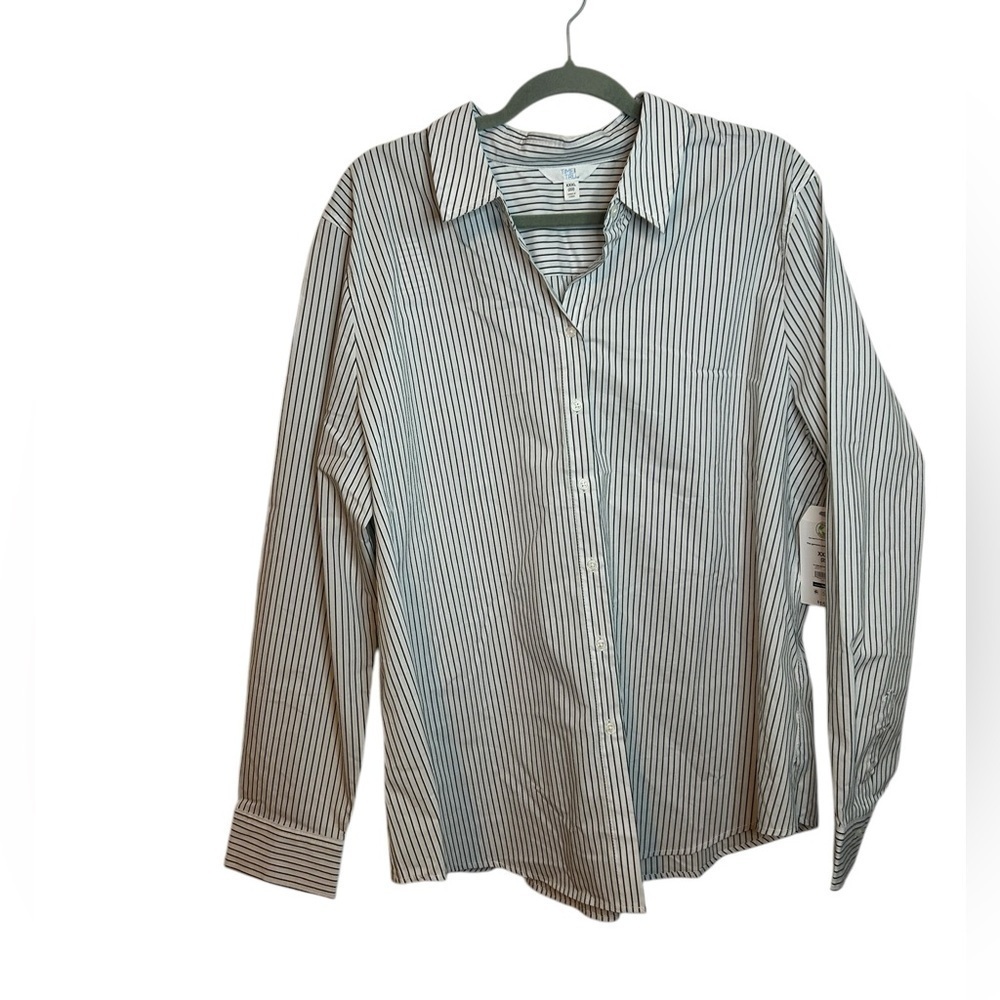 Nwt Time and Tru Black Striped Classic Button Down Shirt